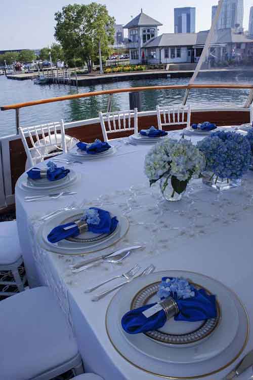yacht lunch cruise
