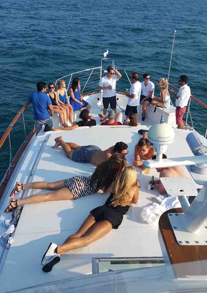 Private Chicago Yacht Rentals Adeline S Sea Moose